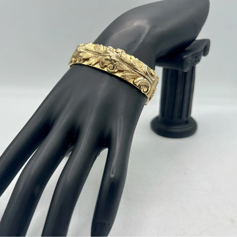 Chunky vintage baroque sculptured gold tone bracelet signed